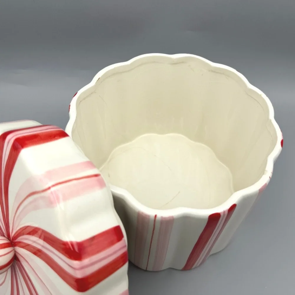 Jackson & Perkins Ceramic Canister Large Red Pink Striped Peppermint Lid